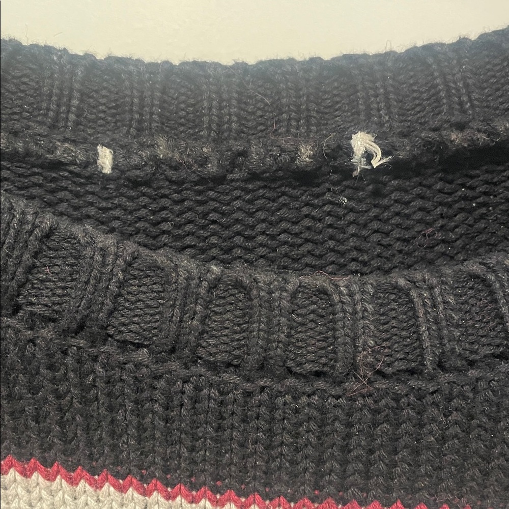 Carmar Sweater - Picture 4 of 5